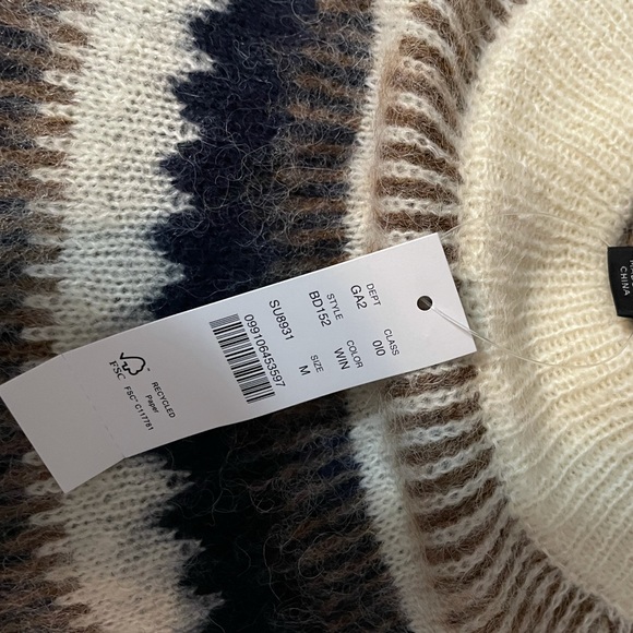 J.CREW Fair Isle Yoke Puff-Sleeve Sweater NWT M Warm Ivory Navy - Picture 10 of 11